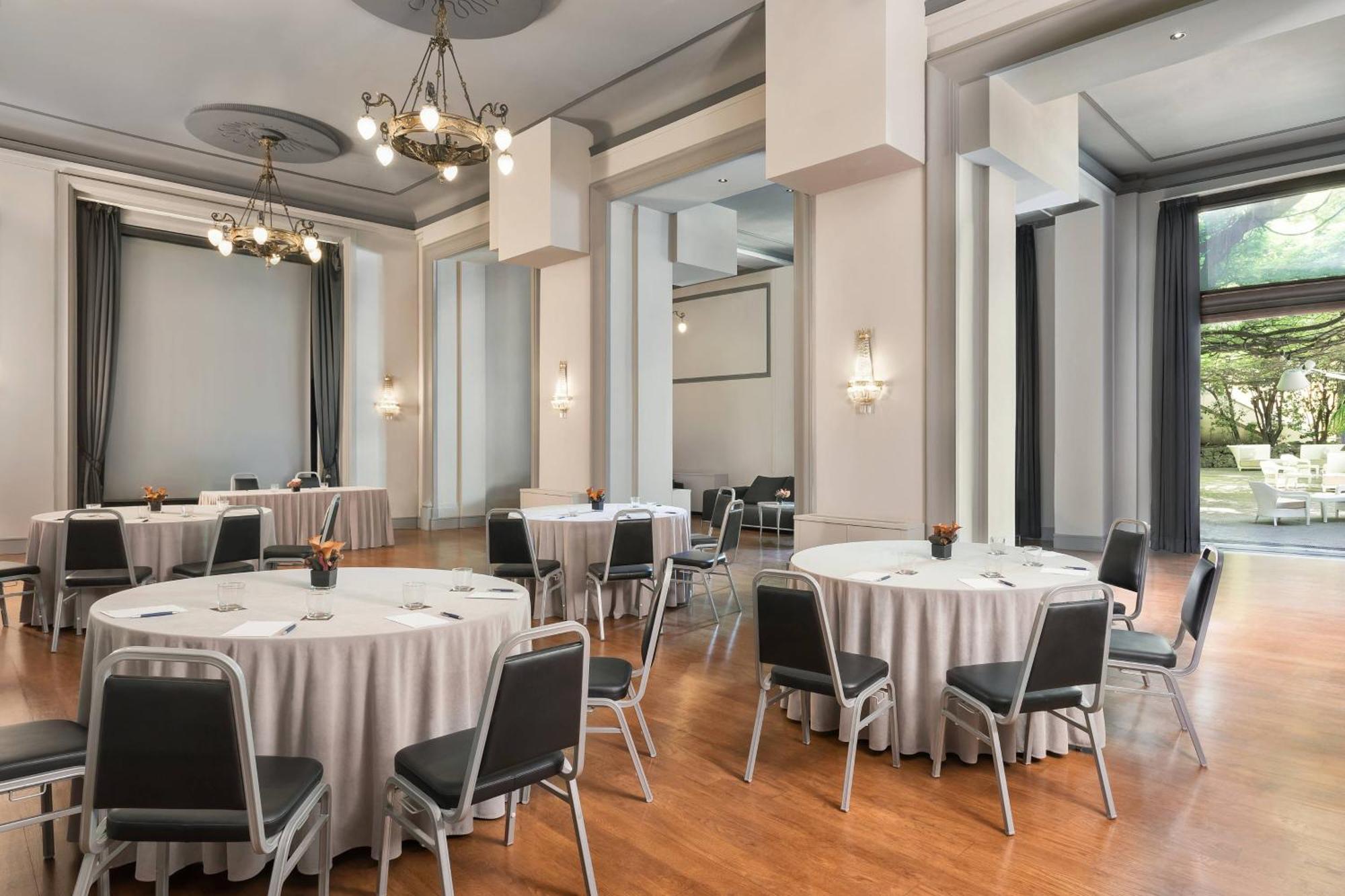 Sheraton Diana Majestic Милано Екстериор снимка